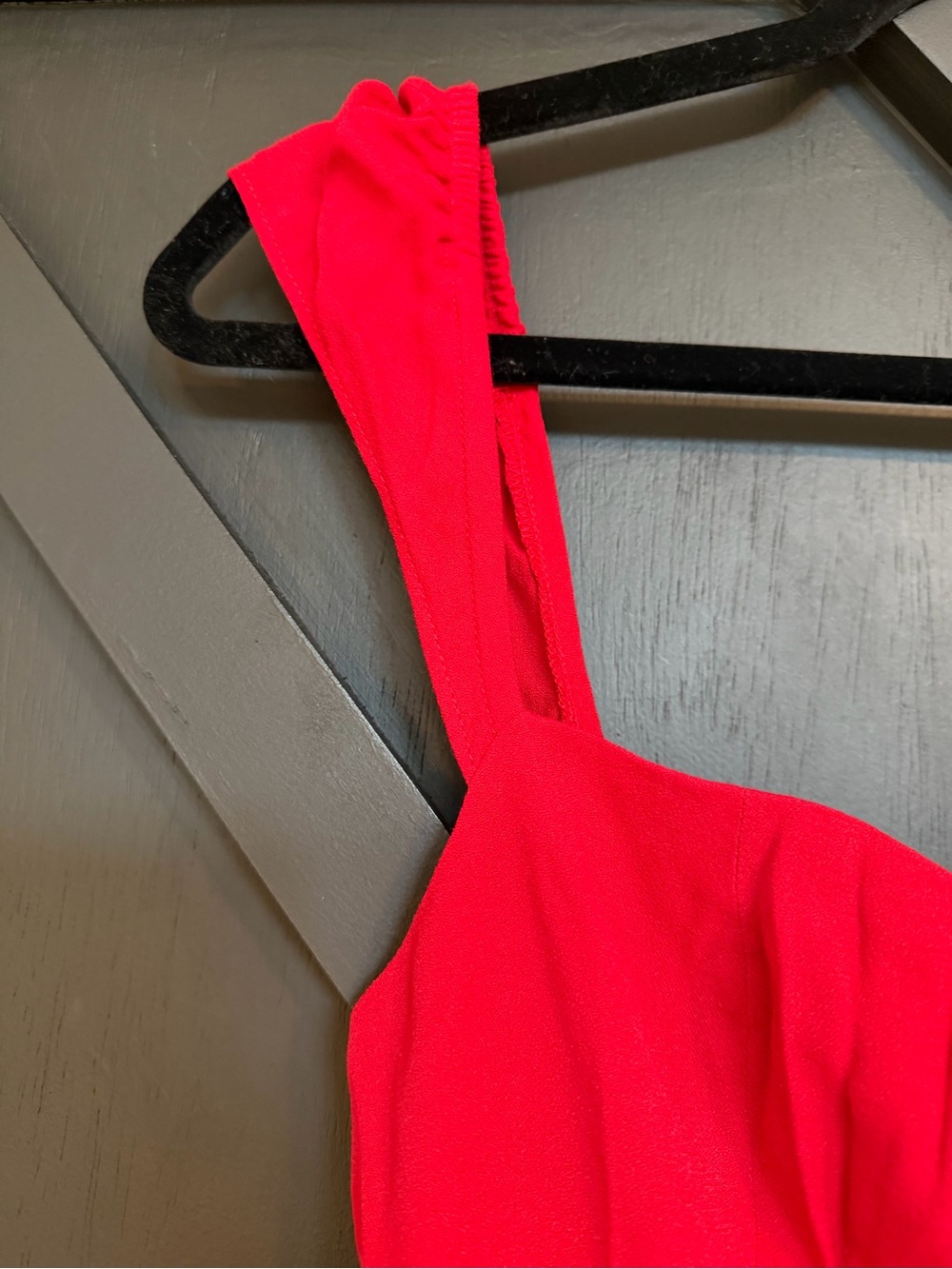 NWT Reformation Bryson Dress in Cherry Red, Size 6 - Picture 8 of 15